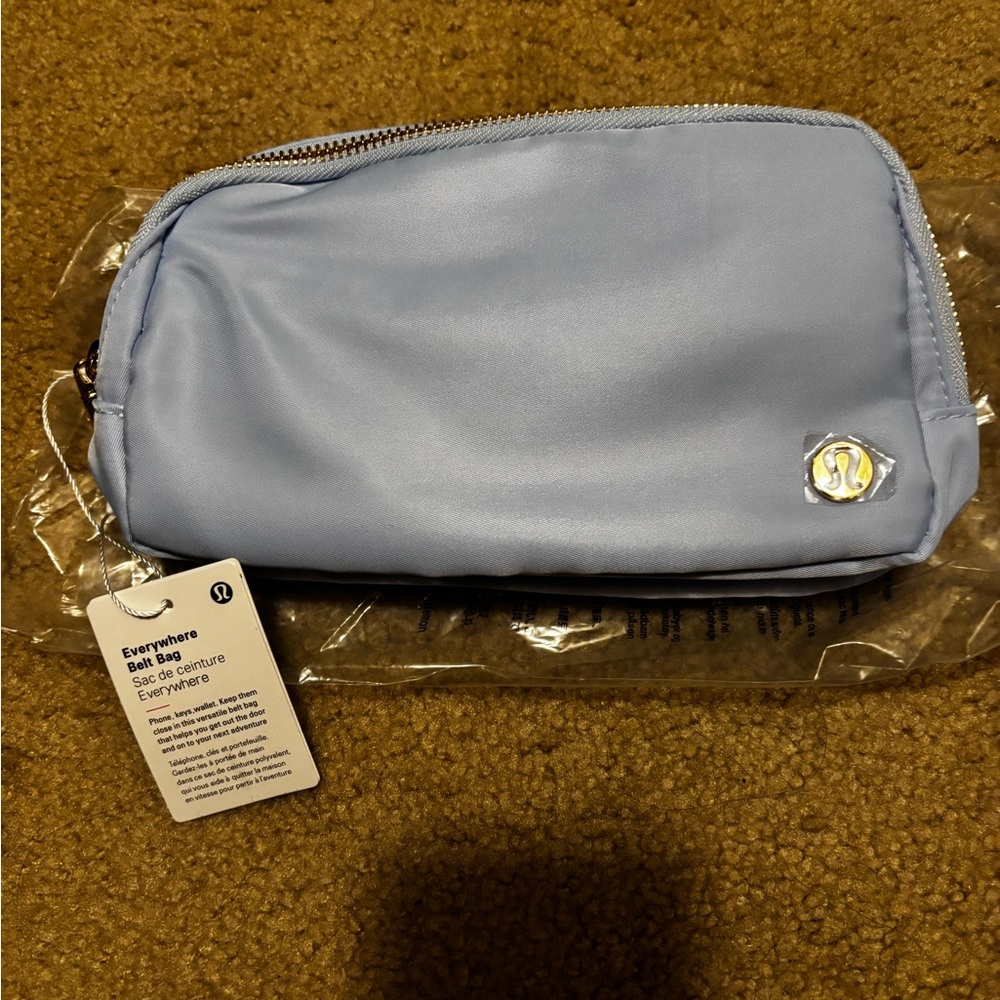 Lululemon Athletica Sky Blue Interior Bag